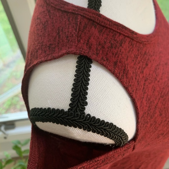 Hollister women’s long sleeve - Picture 3 of 7